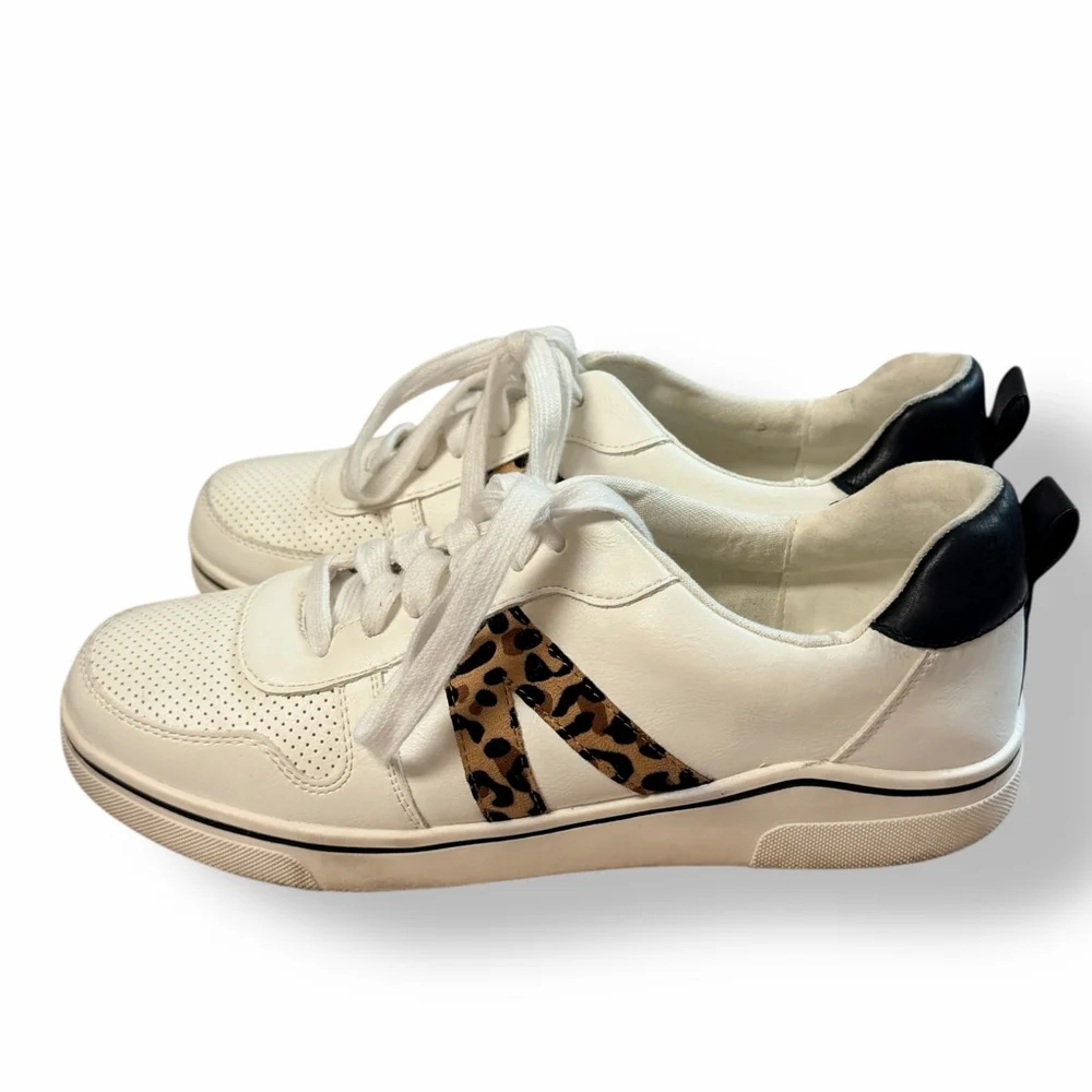 MIA White Leopard Accent Sneakers Women’s Size 10 Casual Low Top Lace Up